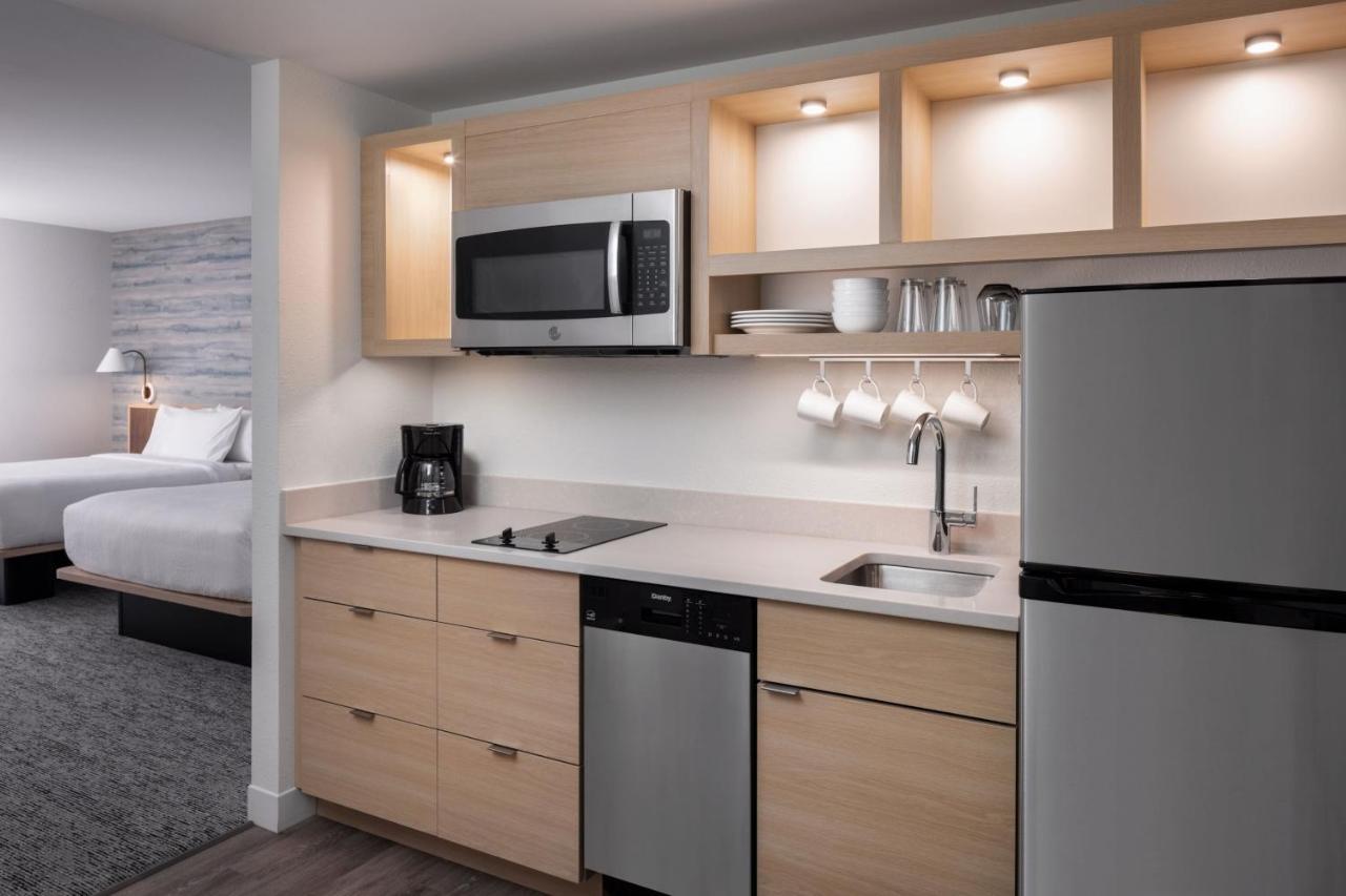 Towneplace Suites By Marriott West Kelowna Buitenkant foto